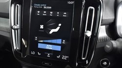 2018 (68) VOLVO XC40 2.0 T4 R DESIGN 5dr AWD Geartronic 3378625