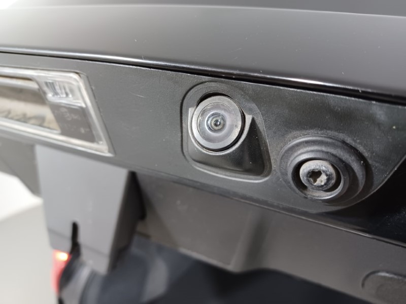 2018 (68) VOLVO XC40 2.0 T4 R DESIGN 5dr AWD Geartronic 3378614