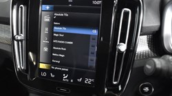 2018 (68) VOLVO XC40 2.0 T4 R DESIGN 5dr AWD Geartronic 3378623