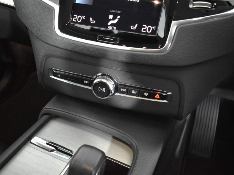 2022 (22) VOLVO XC90 2.0 B5P [250] Momentum 5dr AWD Gtron 3365603