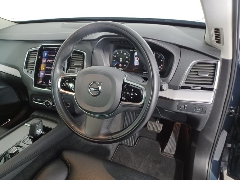 2022 (22) VOLVO XC90 2.0 B5P [250] Momentum 5dr AWD Gtron 3365571