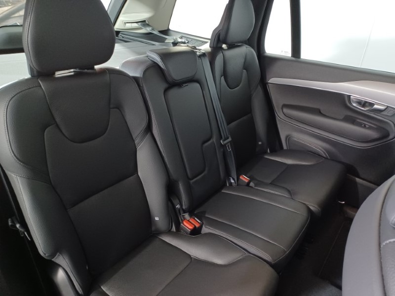 2022 (22) VOLVO XC90 2.0 B5P [250] Momentum 5dr AWD Gtron 3365577