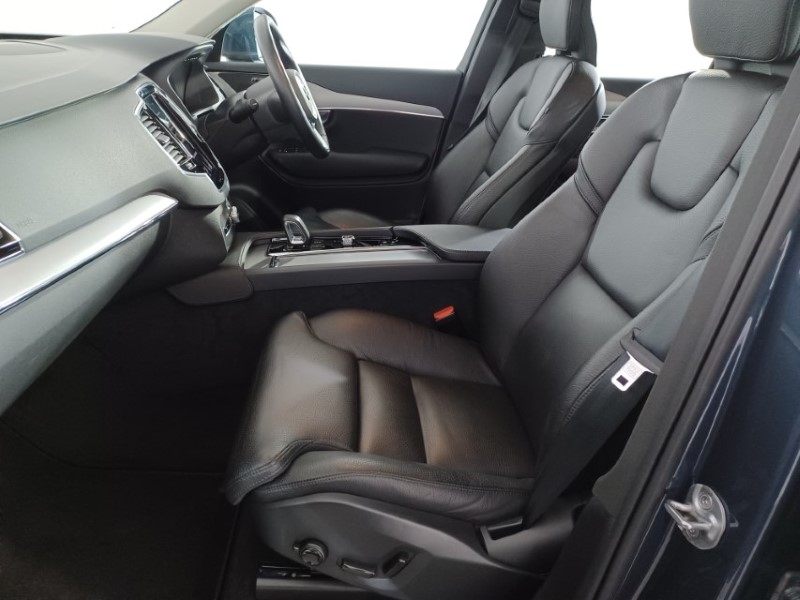 2022 (22) VOLVO XC90 2.0 B5P [250] Momentum 5dr AWD Gtron 3365590