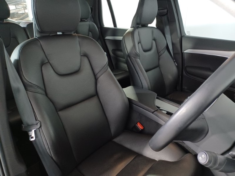2022 (22) VOLVO XC90 2.0 B5P [250] Momentum 5dr AWD Gtron 3365576