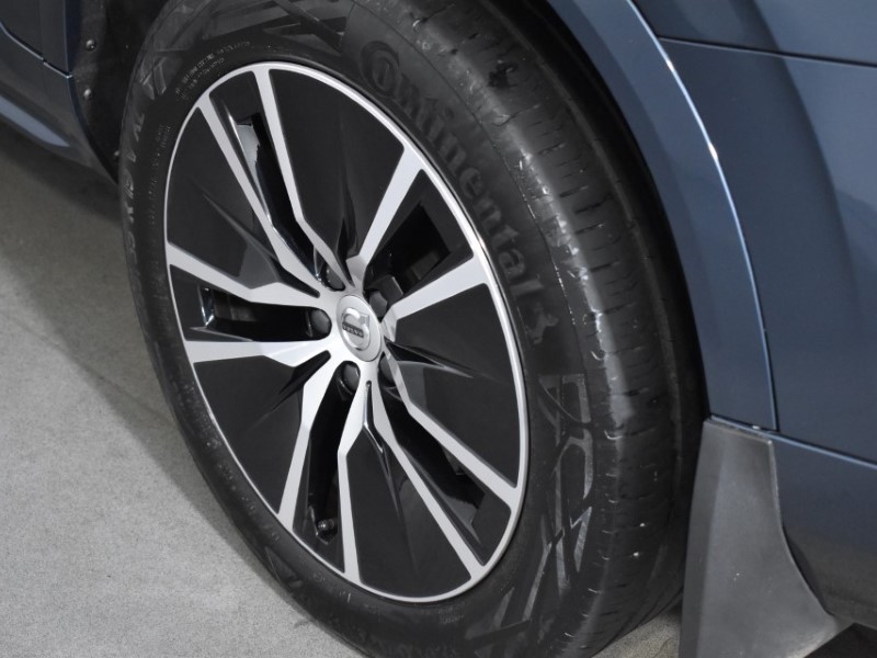 2022 (22) VOLVO XC90 2.0 B5P [250] Momentum 5dr AWD Gtron 3365612