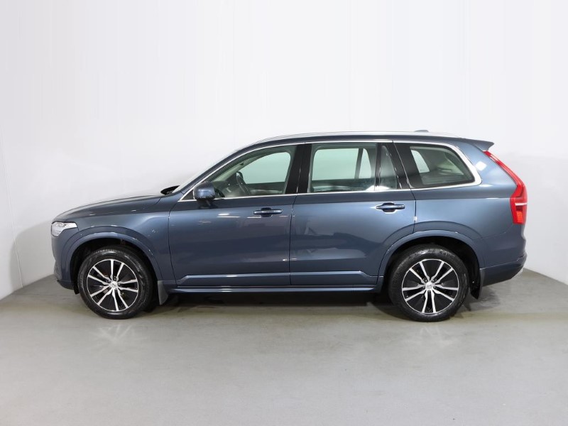 2022 (22) VOLVO XC90 2.0 B5P [250] Momentum 5dr AWD Gtron 3365568