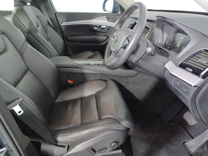2022 (22) VOLVO XC90 2.0 B5P [250] Momentum 5dr AWD Gtron 3365572
