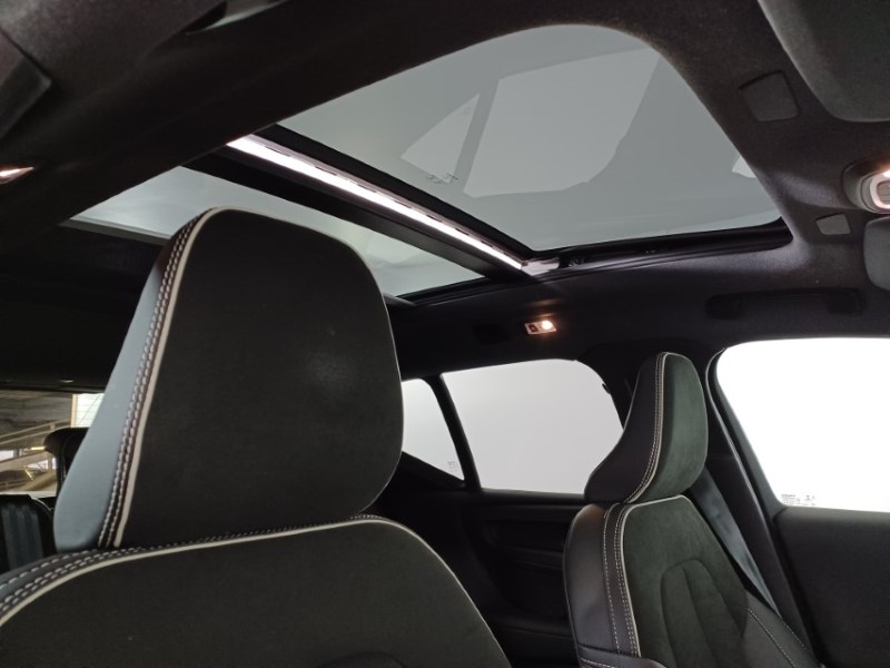 2021 (21) VOLVO XC40 1.5 T3 [163] R DESIGN 5dr 3429550