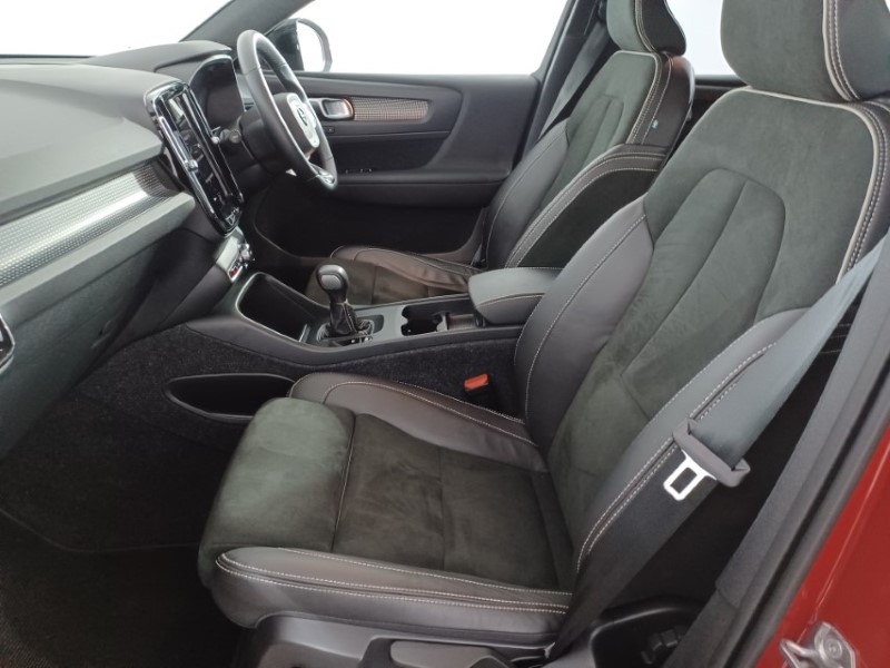2021 (21) VOLVO XC40 1.5 T3 [163] R DESIGN 5dr 3429561