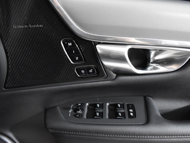 2023 (23) VOLVO V90 2.0 B4P Plus Dark 5dr Auto 3473162