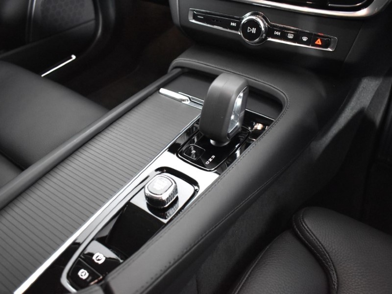 2023 (23) VOLVO V90 2.0 B4P Plus Dark 5dr Auto 3473166