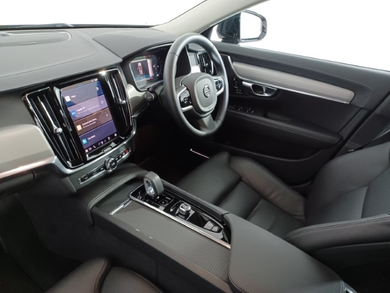 2023 (23) VOLVO V90 2.0 B4P Plus Dark 5dr Auto 3473149