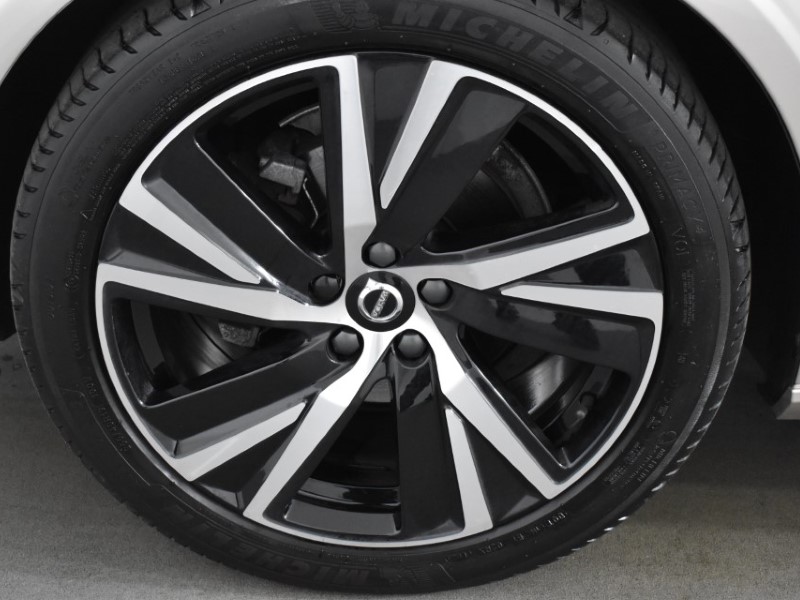 2023 (23) VOLVO V90 2.0 B4P Plus Dark 5dr Auto 3473172