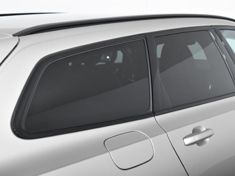 2023 (23) VOLVO V90 2.0 B4P Plus Dark 5dr Auto 3473176