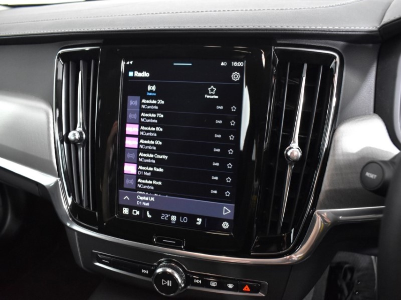 2023 (23) VOLVO V90 2.0 B4P Plus Dark 5dr Auto 3473157