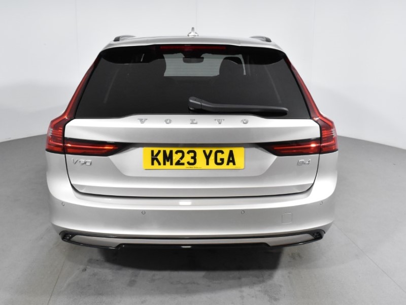 2023 (23) VOLVO V90 2.0 B4P Plus Dark 5dr Auto 3473127