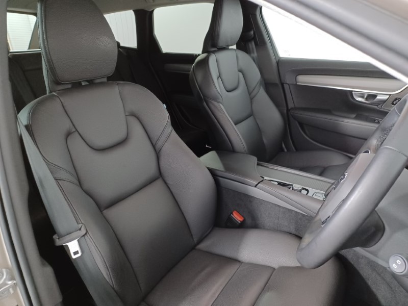 2023 (23) VOLVO V90 2.0 B4P Plus Dark 5dr Auto 3473138