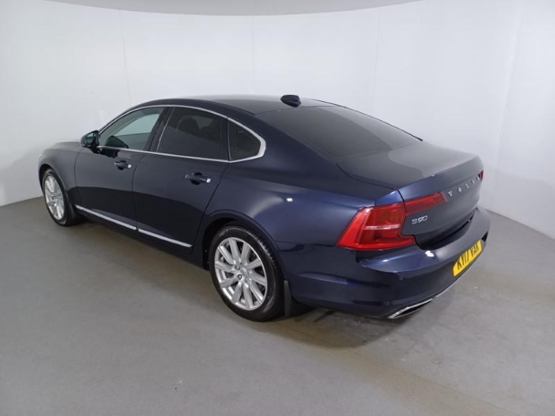 2017 (17) VOLVO S90 2.0 D4 Inscription 4dr Geartronic 3557358