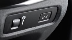 2017 (17) VOLVO S90 2.0 D4 Inscription 4dr Geartronic 3476804