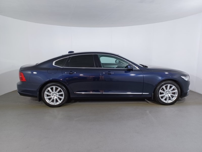 2017 (17) VOLVO S90 2.0 D4 Inscription 4dr Geartronic 3557353