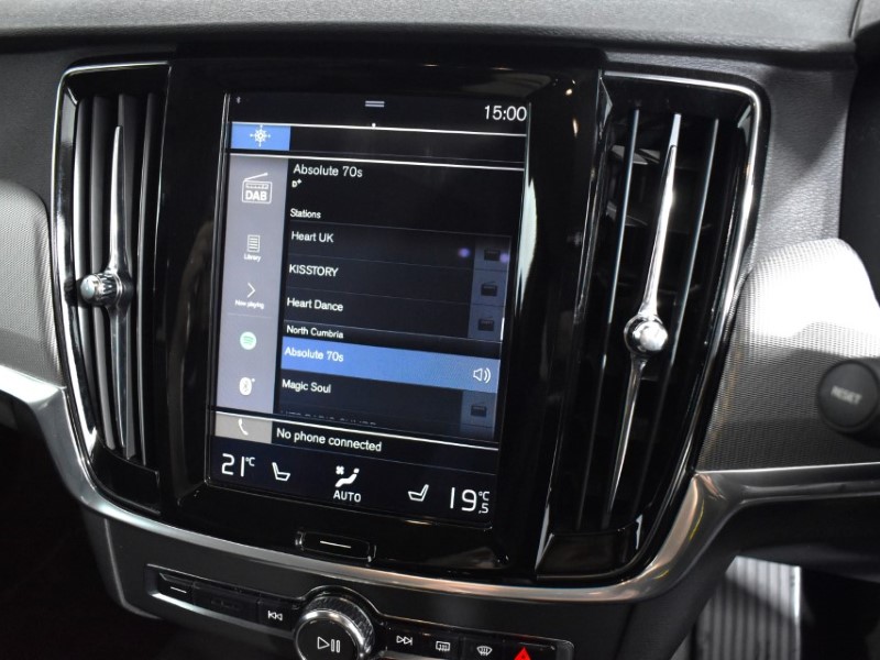 2017 (17) VOLVO S90 2.0 D4 Inscription 4dr Geartronic 3476796