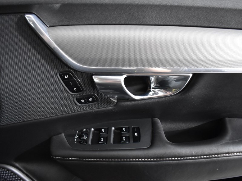 2017 (17) VOLVO S90 2.0 D4 Inscription 4dr Geartronic 3476803