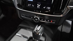 2017 (17) VOLVO S90 2.0 D4 Inscription 4dr Geartronic 3476801