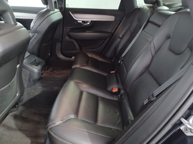 2017 (17) VOLVO S90 2.0 D4 Inscription 4dr Geartronic 3476790