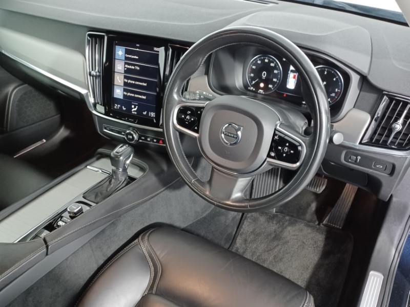 2017 (17) VOLVO S90 2.0 D4 Inscription 4dr Geartronic 3476777