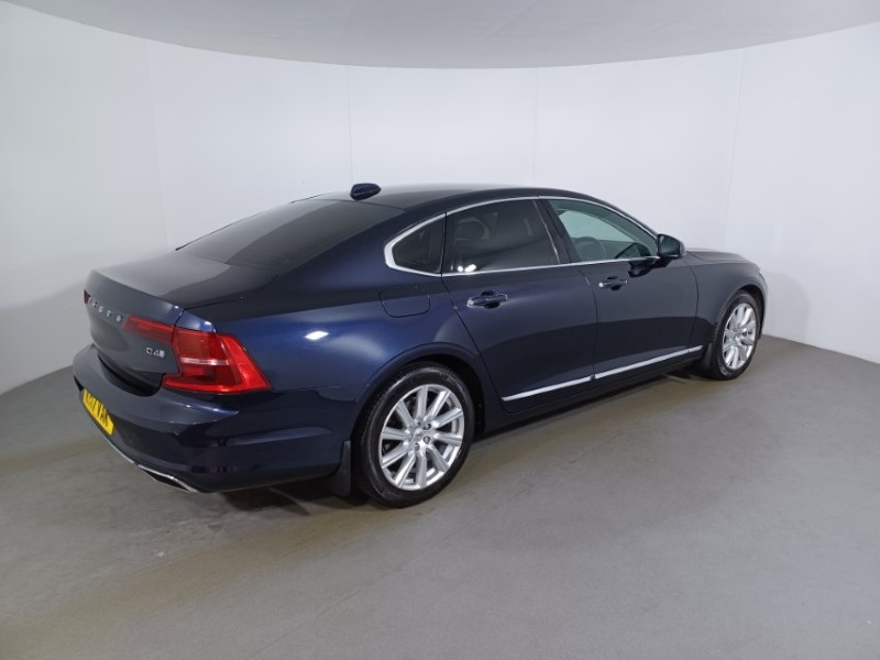 2017 (17) VOLVO S90 2.0 D4 Inscription 4dr Geartronic 3557352