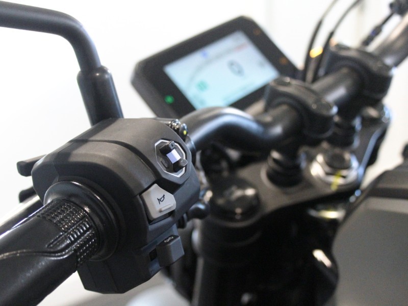  Honda CB125R 5318183