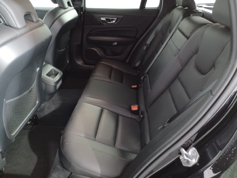 2019 (68) VOLVO V60 2.0 D4 [190] Momentum Pro 5dr Auto 3492933