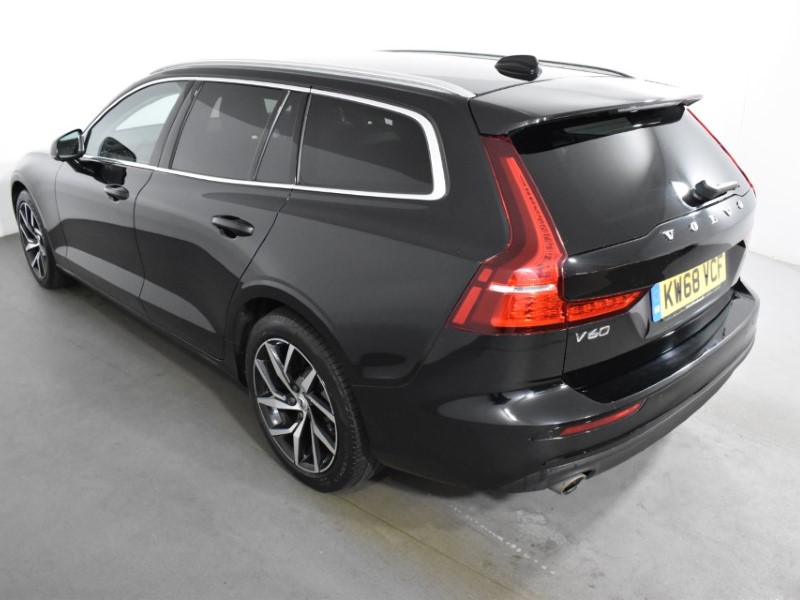 2019 (68) VOLVO V60 2.0 D4 [190] Momentum Pro 5dr Auto 3492910