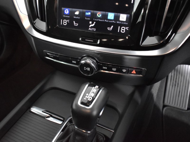 2019 (68) VOLVO V60 2.0 D4 [190] Momentum Pro 5dr Auto 3492947