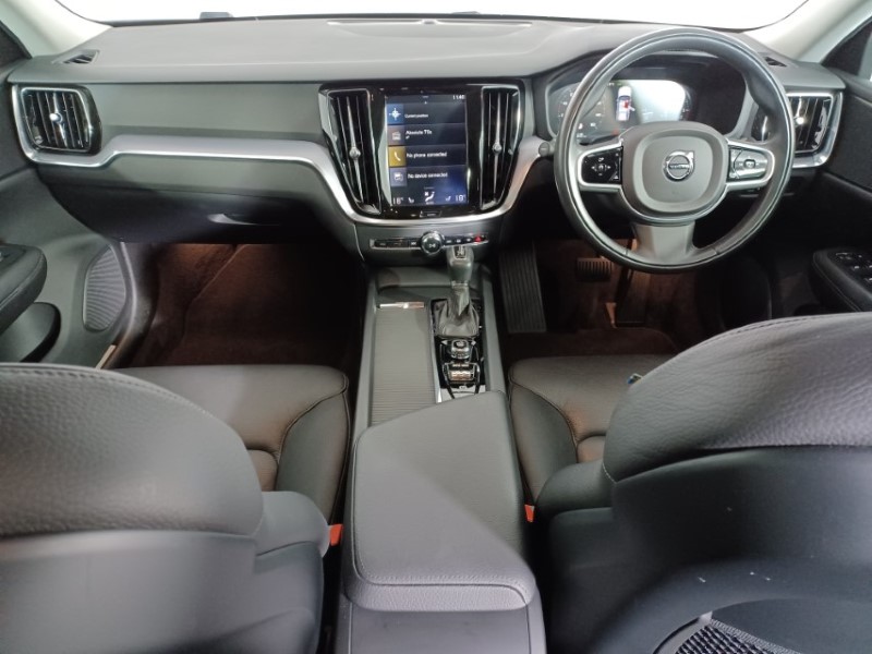 2019 (68) VOLVO V60 2.0 D4 [190] Momentum Pro 5dr Auto 3492922