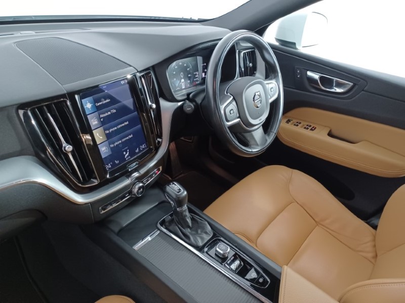 2017 (67) VOLVO XC60 2.0 D4 Momentum 5dr AWD Geartronic 3494579