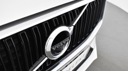 2017 (67) VOLVO XC60 2.0 D4 Momentum 5dr AWD Geartronic 3494634