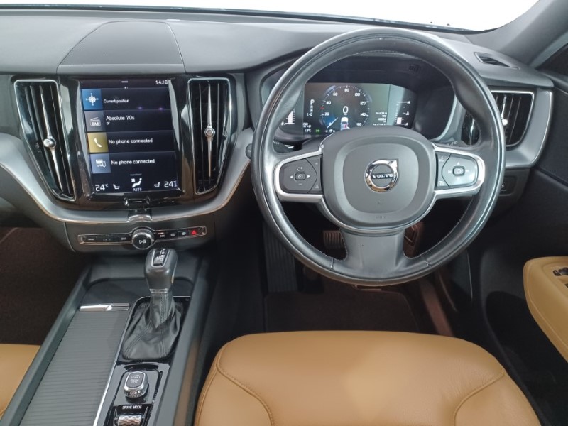 2017 (67) VOLVO XC60 2.0 D4 Momentum 5dr AWD Geartronic 3494573
