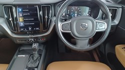 2017 (67) VOLVO XC60 2.0 D4 Momentum 5dr AWD Geartronic 3494573