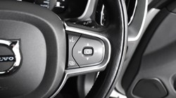 2017 (67) VOLVO XC60 2.0 D4 Momentum 5dr AWD Geartronic 3494626