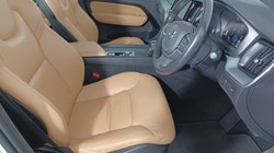 2017 (67) VOLVO XC60 2.0 D4 Momentum 5dr AWD Geartronic 3494570
