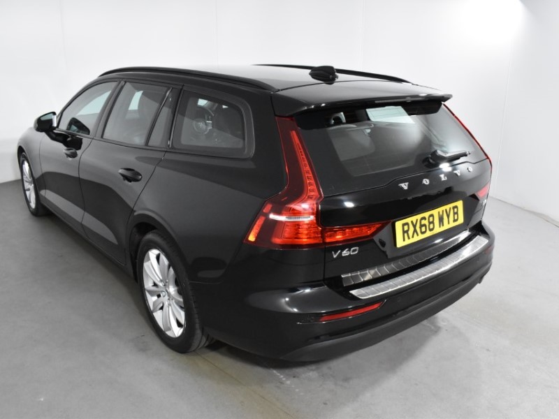2018 (68) VOLVO V60 2.0 D3 Momentum 5dr 3501229