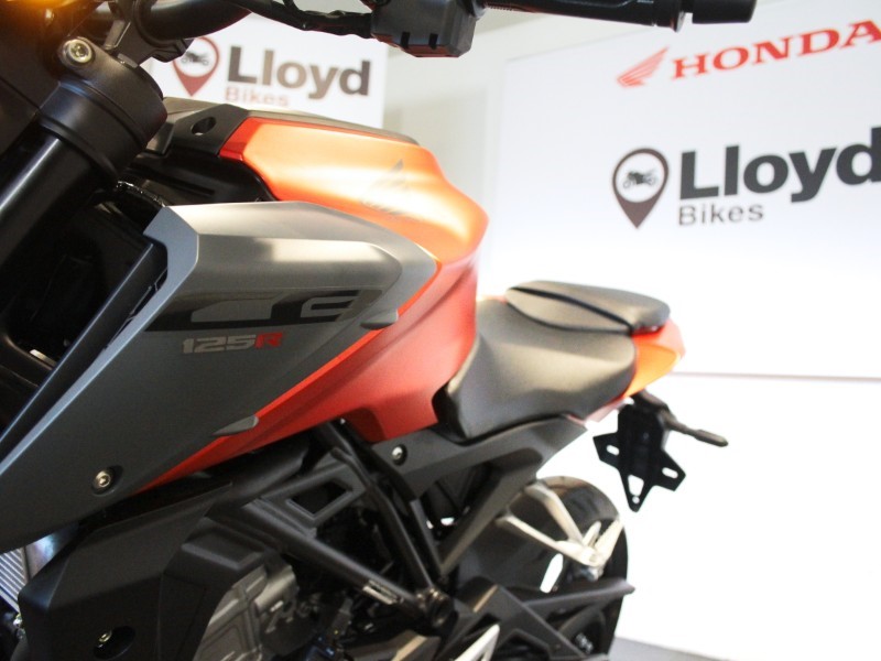  Honda CB125R 5318169