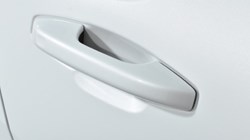 2023 (73) VOLVO XC40 2.0 B4P Ultimate Dark 5dr Auto 3503936