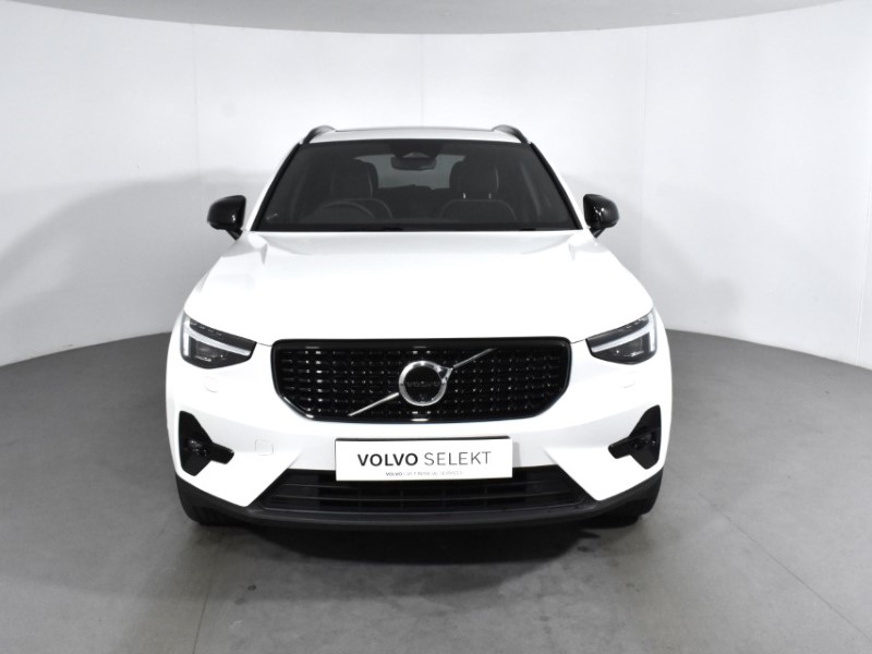 2023 (73) VOLVO XC40 2.0 B4P Ultimate Dark 5dr Auto 3503893