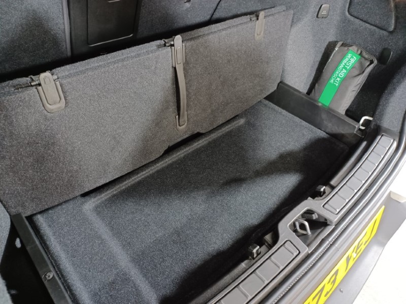 2023 (73) VOLVO XC40 2.0 B4P Ultimate Dark 5dr Auto 3503905