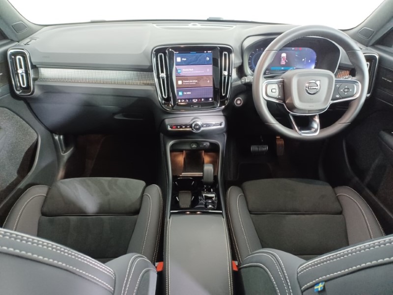 2023 (73) VOLVO XC40 2.0 B4P Ultimate Dark 5dr Auto 3503902