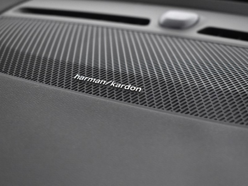 2023 (73) VOLVO XC40 2.0 B4P Ultimate Dark 5dr Auto 3503923