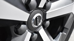 2023 (73) VOLVO XC40 2.0 B4P Ultimate Dark 5dr Auto 3503940