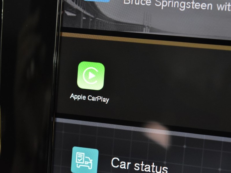 2023 (73) VOLVO XC40 2.0 B4P Ultimate Dark 5dr Auto 3503919